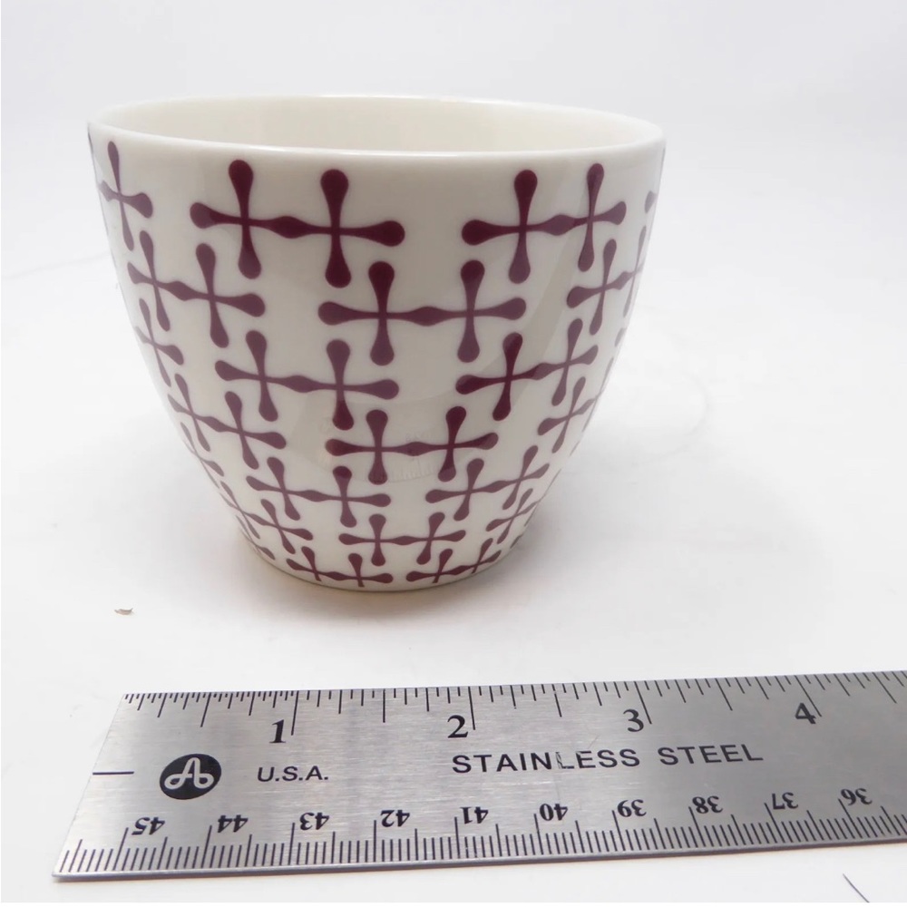 Starbucks Mug New Bone China Nouvelle Porcelaine 2010 Cross of Red & White Base - Picture 7 of 8